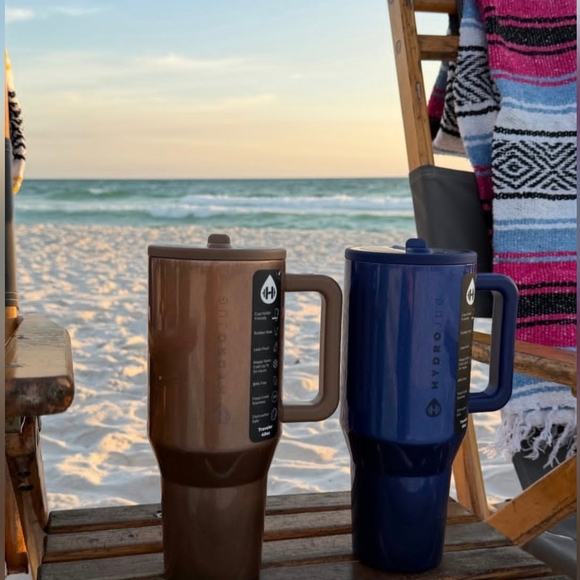 Bliss Hydrojug Cat Eye 40OZ - Picture 9 of 12